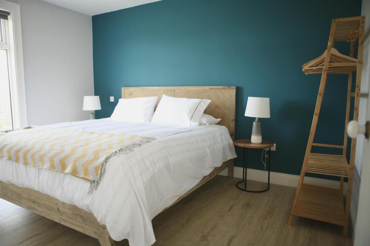 Ocean Breeze Villa คอร์ก ภายนอก รูปภาพ