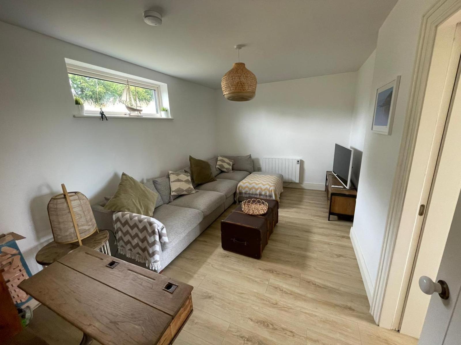 Ocean Breeze Villa คอร์ก ภายนอก รูปภาพ